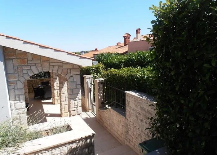 Ines 1 By Interhome Vikendica