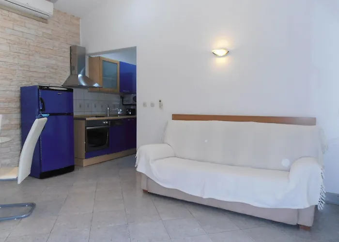 Ines 1 By Interhome Vikendica *