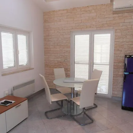 Ines 1 By Interhome Vakantiehuis *