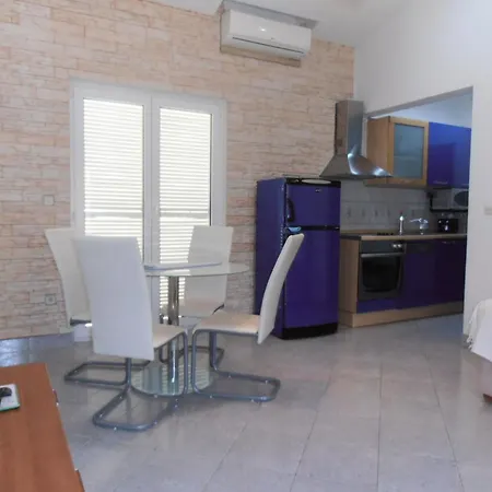 Ines 1 By Interhome * Pula